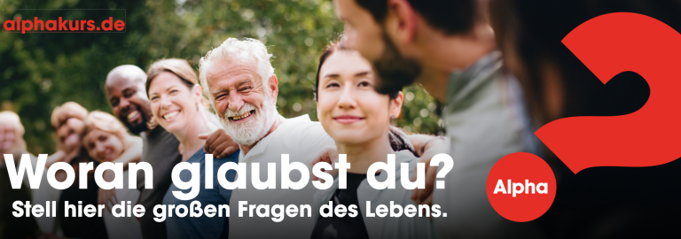 Eine fröhliche Gruppe unterschiedlicher Menschen